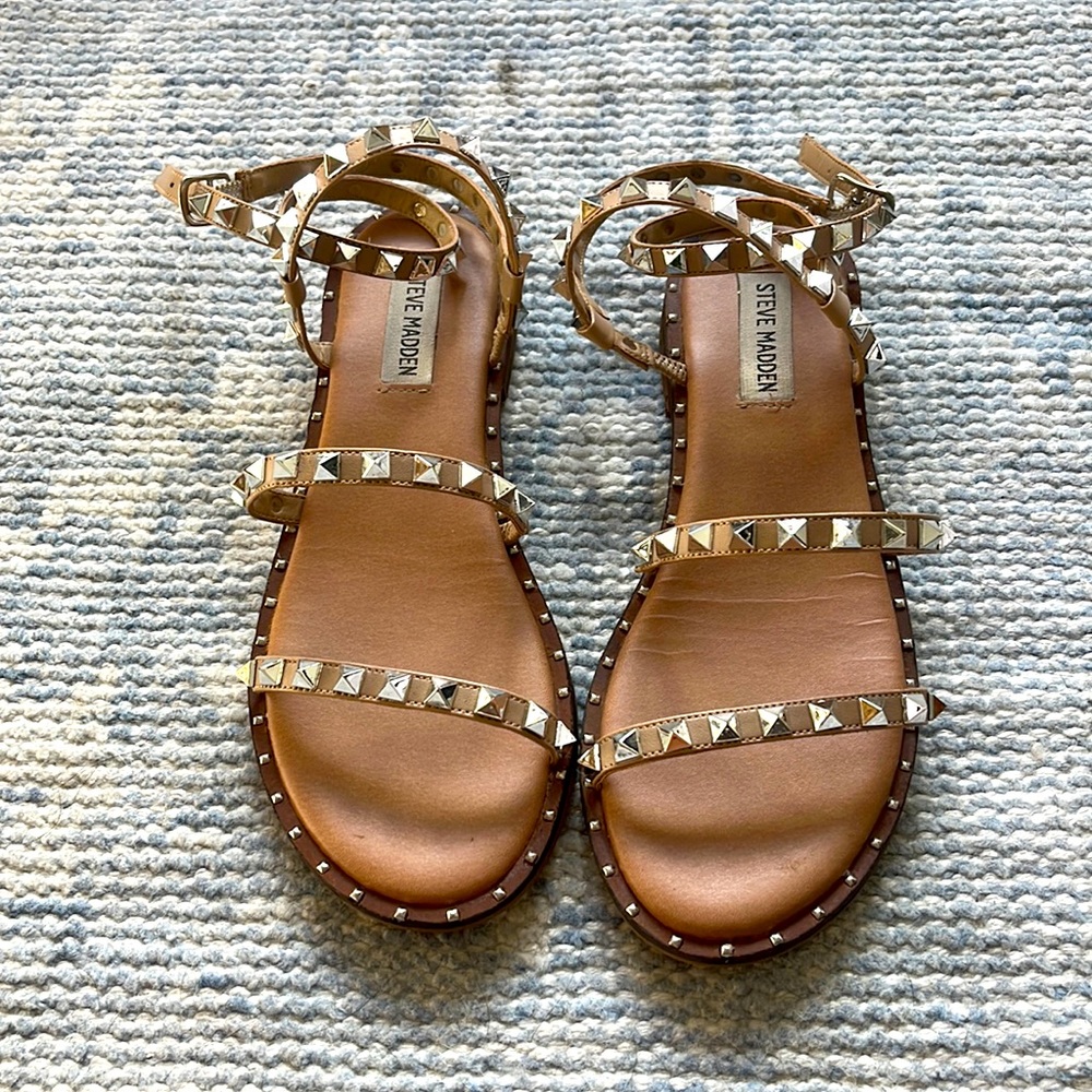 Steve Madden Travel Tan Studded Sandal